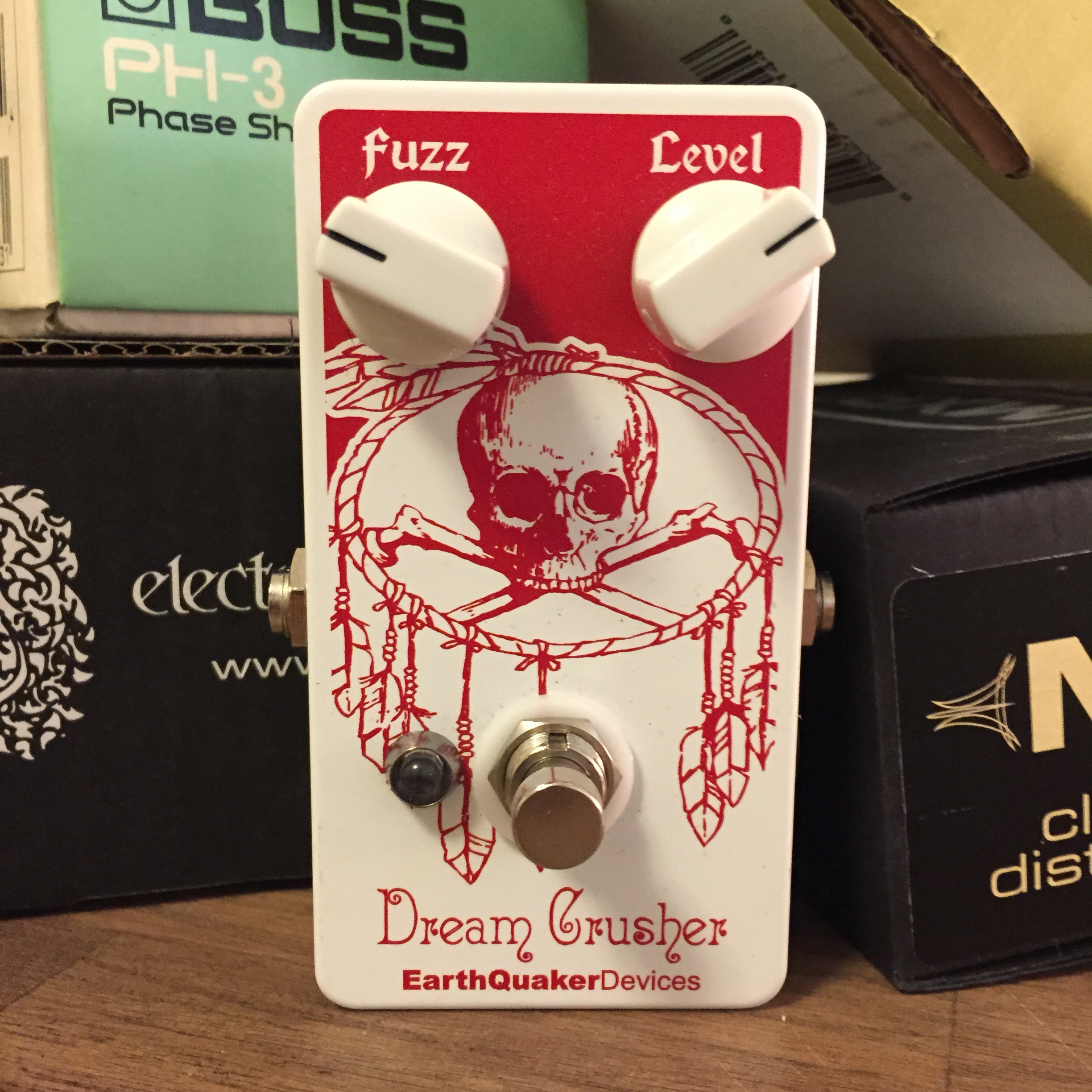 Because you didn't read the manual…. EarthQuaker Devices Dream Crusher Fuzz